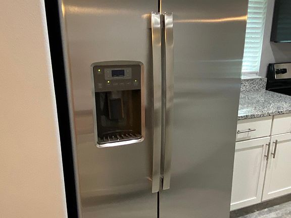 5th image of 1238 Vista Way