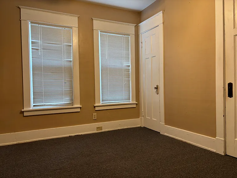 95 Eastwood Pl #1 — Photo 10