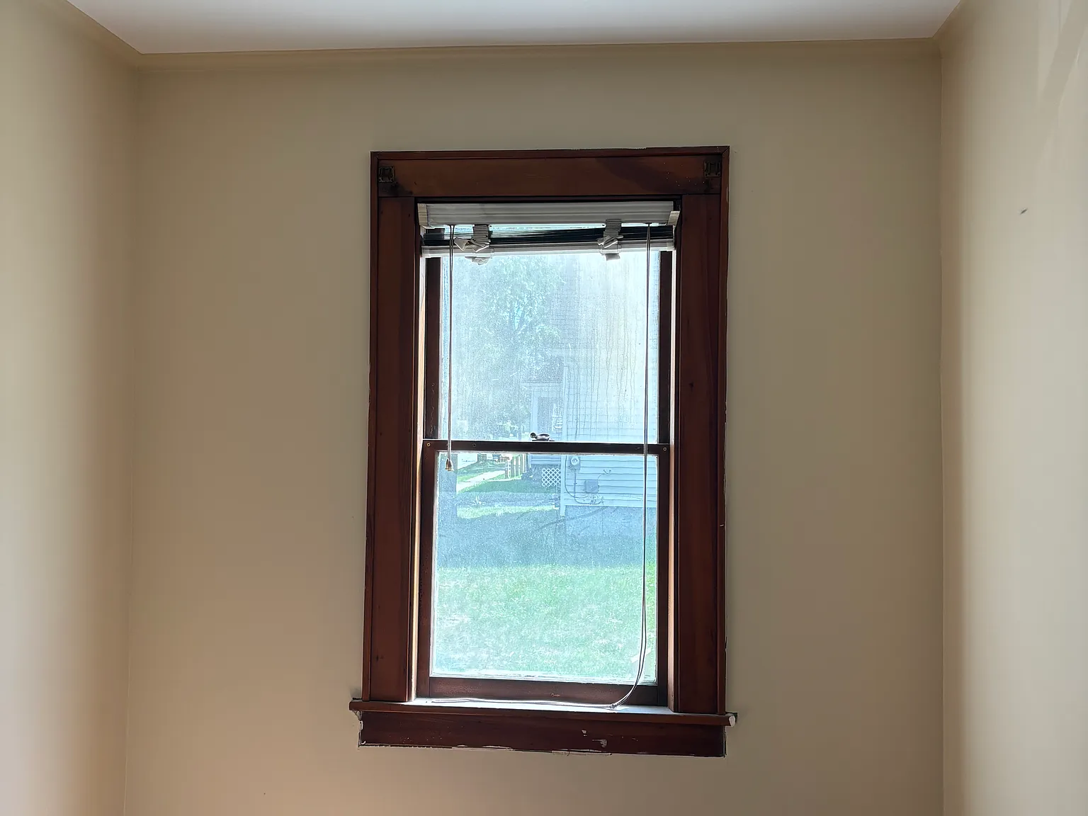 3 bed, 2426 sqft, $1,550 — Photo 2
