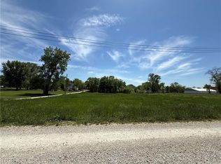 909 Main St, Cainsville, MO 64632