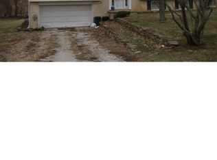 7129 Upton Rd, Mount Vernon, IN 47620