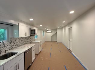 (Undisclosed Address), Staten Island, NY 10305