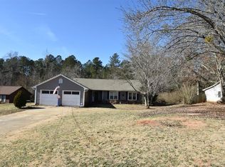 1095 Estates Ct, Stockbridge, GA 30281