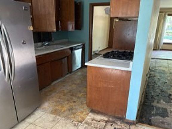 4th image of 410 W Holly Ct