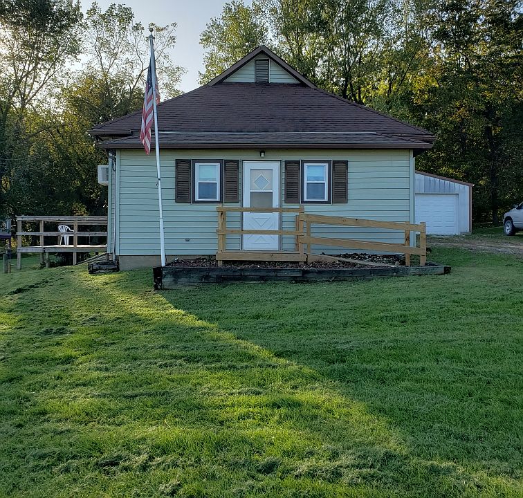 1st image of 1840 Van Buren Dr