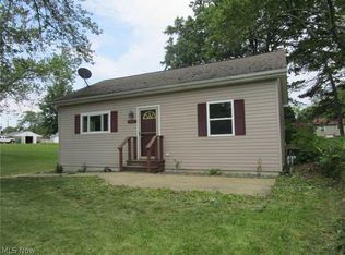 155 Manola Ave, Ashtabula, OH 44004