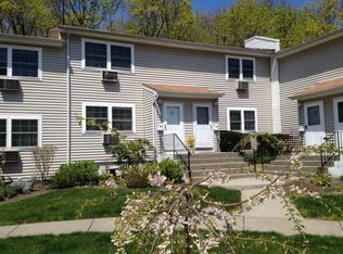 9 Forge Gate Dr APT E4, Cold spring, NY 10516