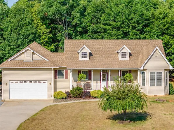 85 Grove Ter, Rustburg, VA 24588