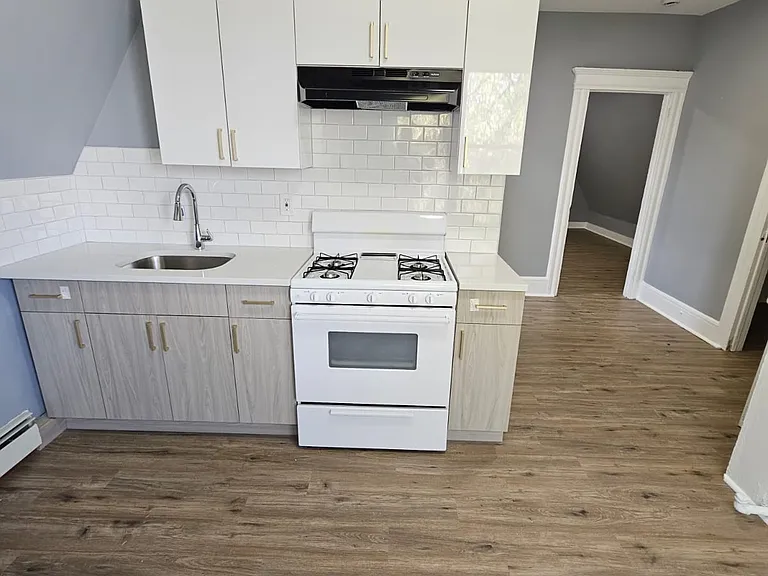 166 Ridgewood Ave #3 — Photo 6