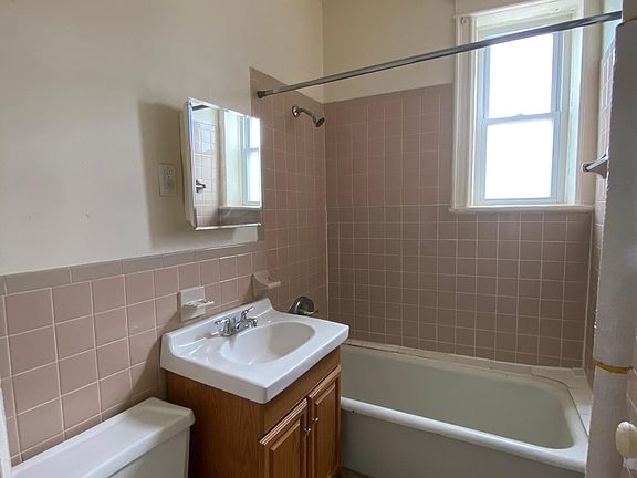2nd image of 355 Lincoln Ave APT 4E