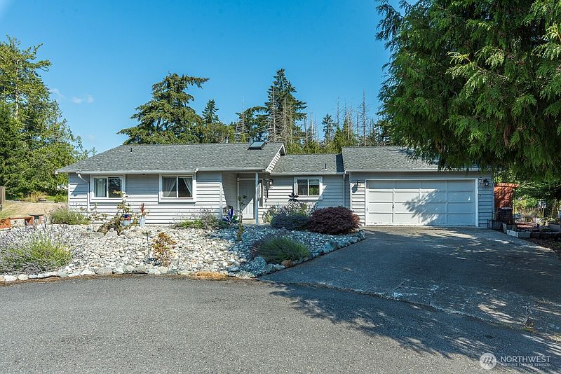 2nd image of 62 Kulshan Circle