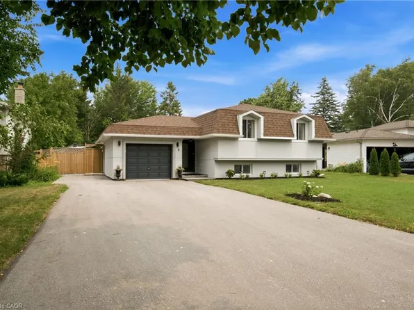 9 Fairview Pl, Orangeville, ON L9W 3B3