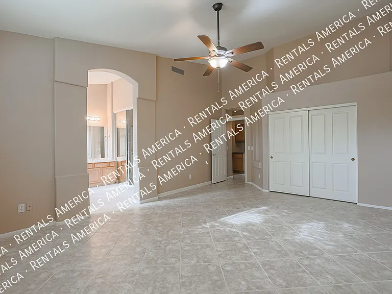 263 E Ashurst Dr — Photo 23