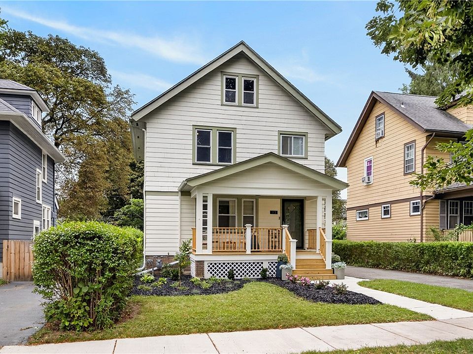 1st image of 32 Pershing Dr