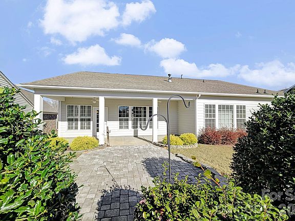 2nd image of 10411 Bethpage Dr