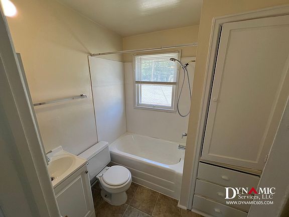5th image of 219 S Duluth Ave APT 3