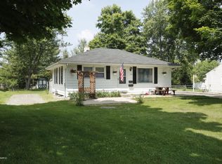 748 Riverside Dr, Battle Creek, MI 49015