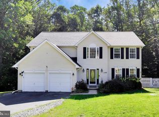6157 Trotters Glen Dr, Hughesville, MD 20637