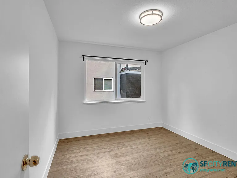 1540 Hudson St #203 — Photo 8