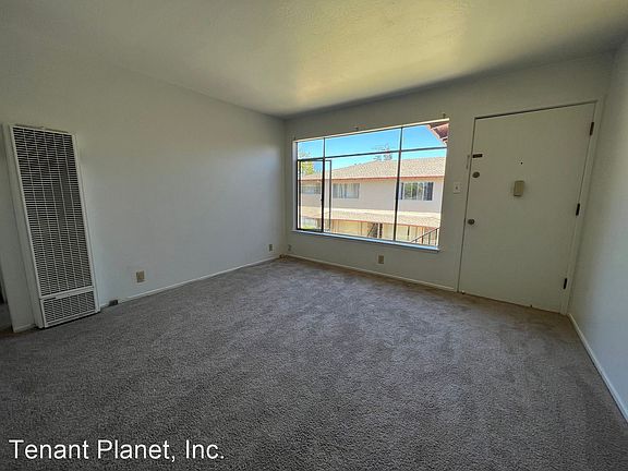 5th image of 210 El Carmelo Ave #11270738