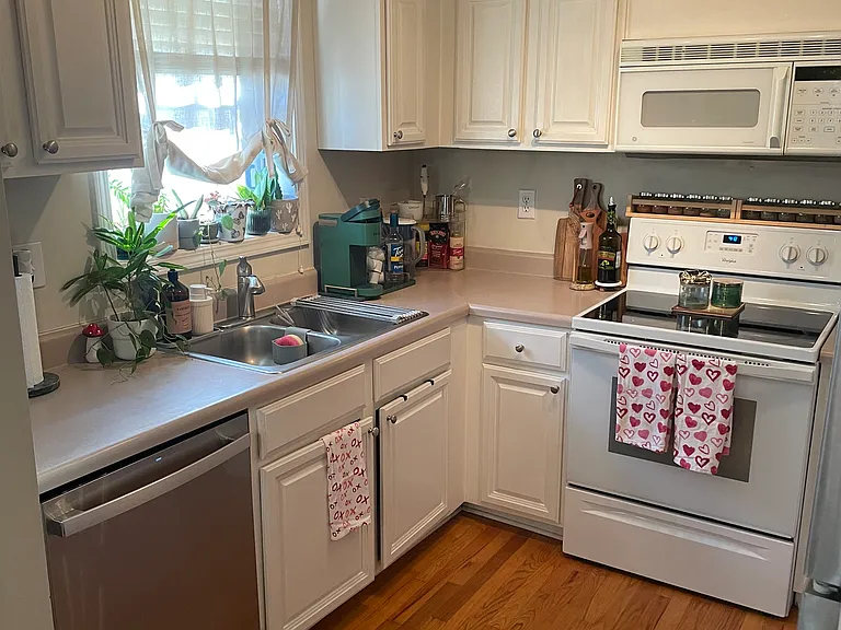 311 Peachtree Hills Ave NE #1A — Photo 10