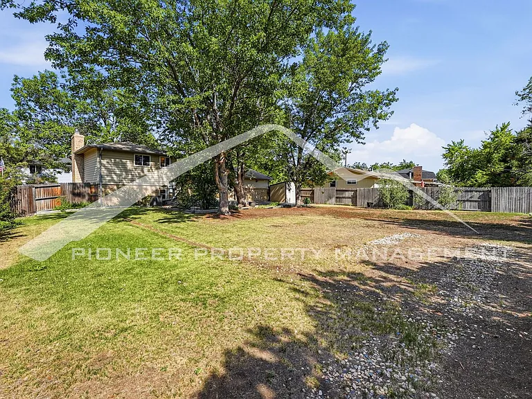 3167 S Emporia Ct — Photo 20