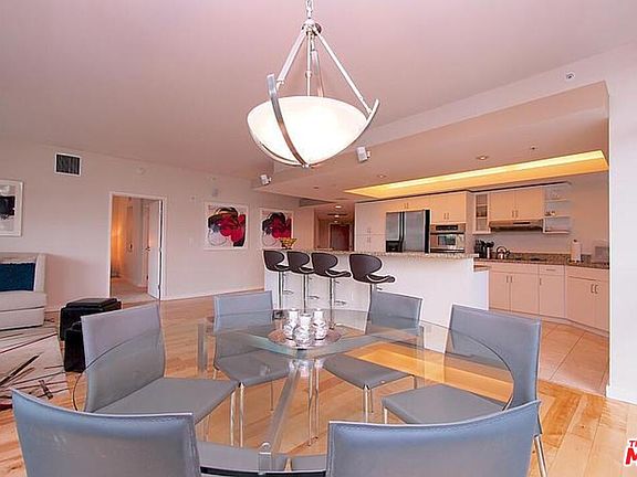 5th image of 13700 Marina Pointe Dr Unit 324