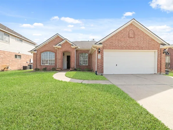 14235 Hidden Meadow Dr, Sugar Land, TX 77498