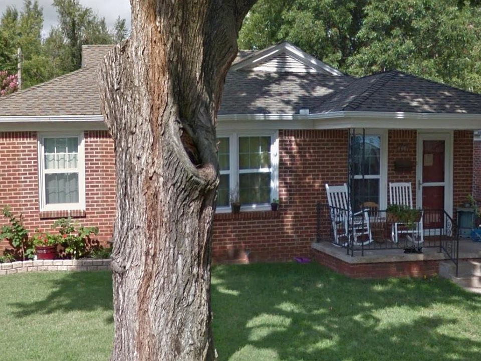 2nd image of 4401 N Willow Ave