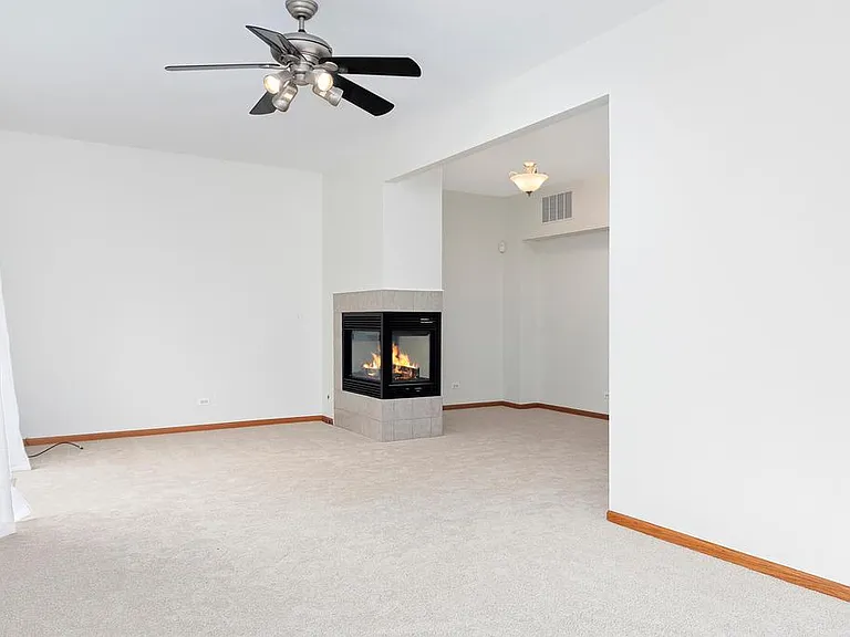 2285 Hudson Cir #2285 — Photo 8