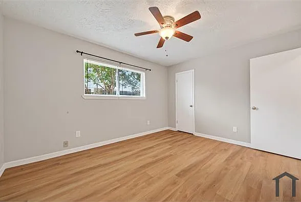 11611 Bonaparte Dr — Photo 32