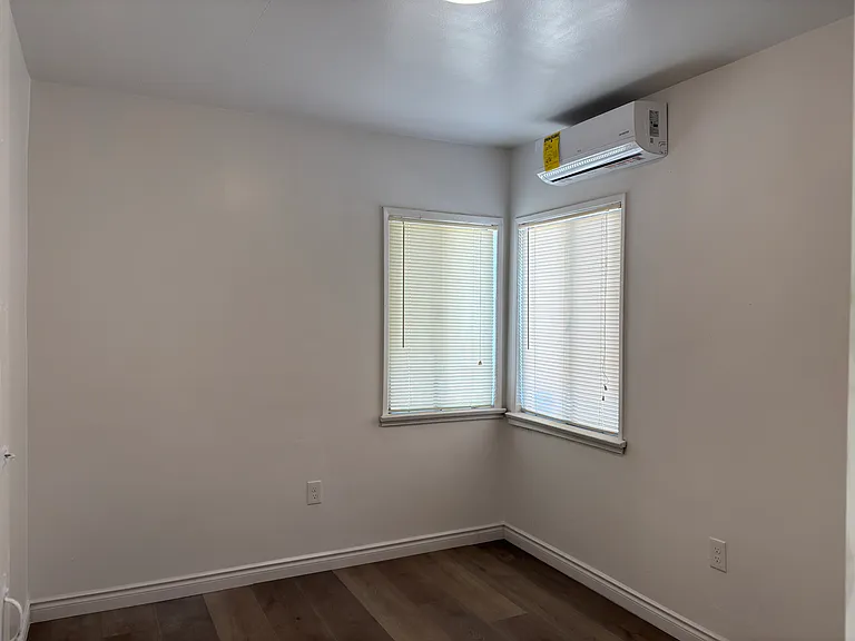 3946 Delta Ave — Photo 21