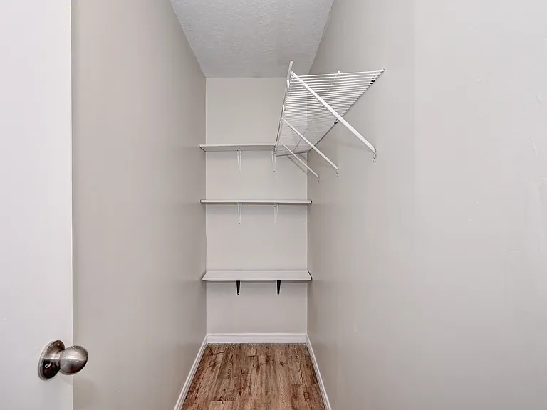 531 Franklin Blvd — Photo 13