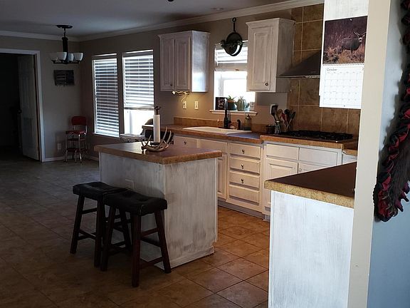 2nd image of 39 N Shoshone Trl