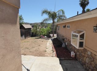 8739 Gardena Rd, Lakeside, CA 92040