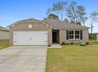 112 Olde Hearth Rd, New Market, AL 35761