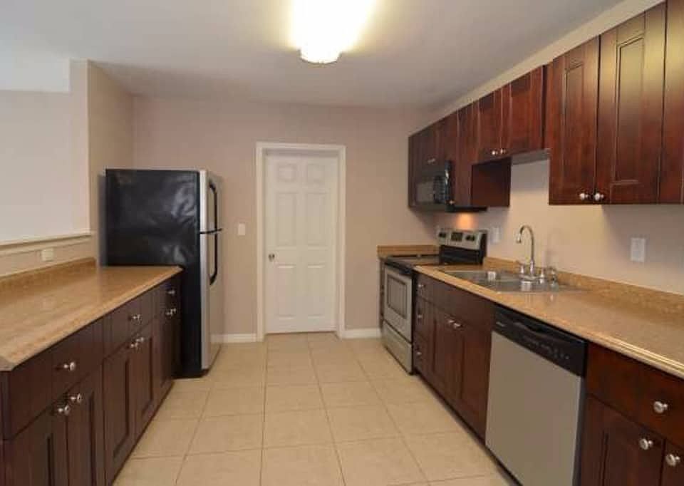 1st image of 5401 S Lois Ave