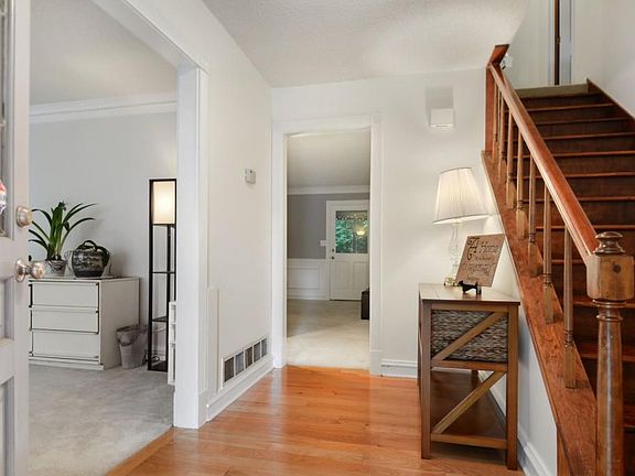 3rd image of 3347 Woodsfield Trce NE