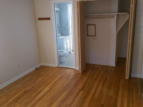 4th image of 1102 N Kenwood Ave