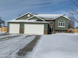 2330 Hillcrest Ln, Hawley, MN 56549