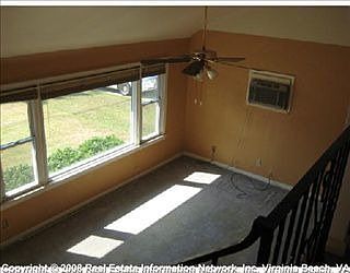 5th image of 5336 Roslyn Dr