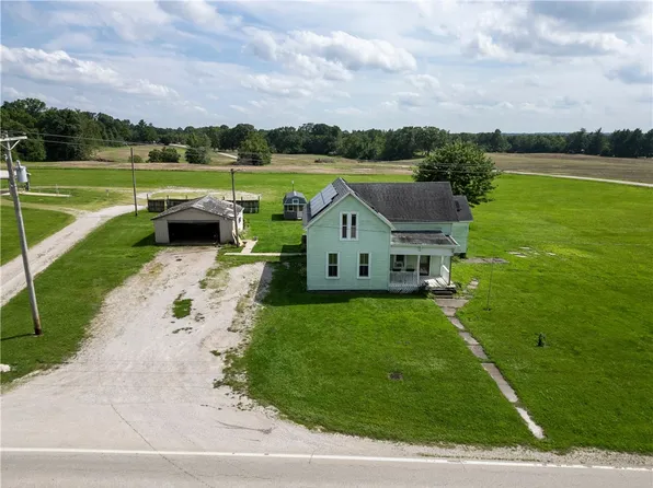 2531 Perrysville Rd, Danville, IL 61834