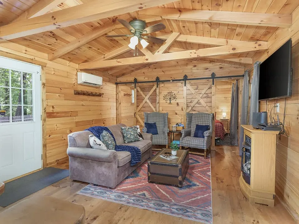14995 Pleasant Valley Rd #ID1496077P