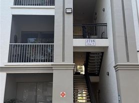 2718 Maitland Crossing Way