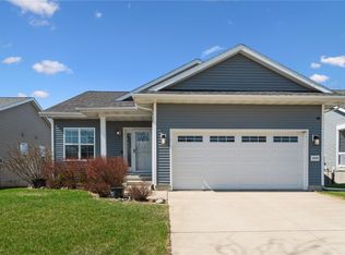 6109 Ridgewood Meadows Ln NE, Cedar Rapids, IA 52411