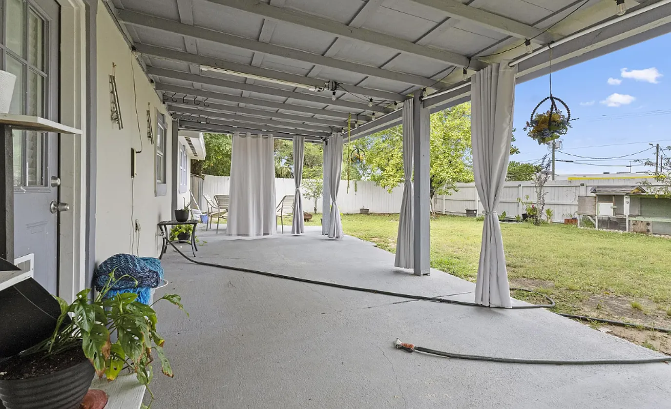 4 bed, 1584 sqft, $3,000 — Photo 2