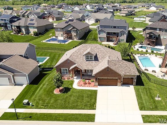 3rd image of 1305 Timber Ridge Trce