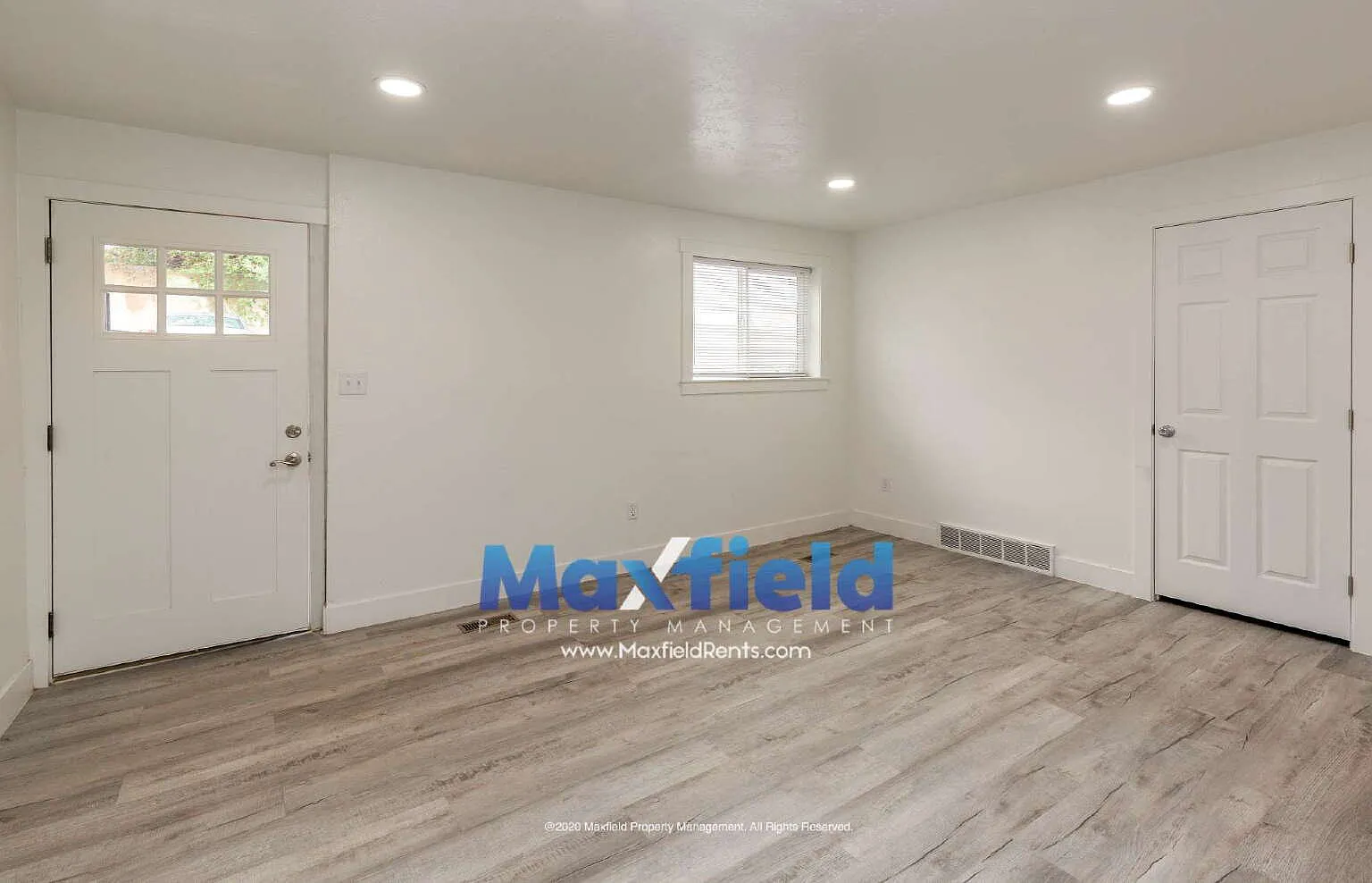 2 bed, 1.0 bath, 870 sqft, $1,050 — Photo 3