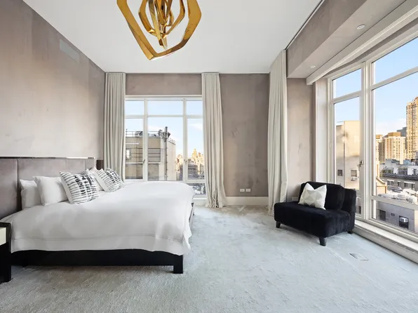 520 Park Avenue image 15 of 23