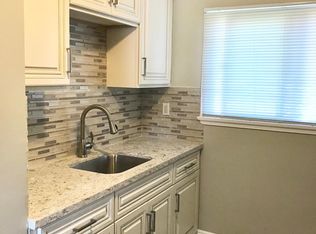 928 N Los Robles Ave #2, Pasadena, CA 91104